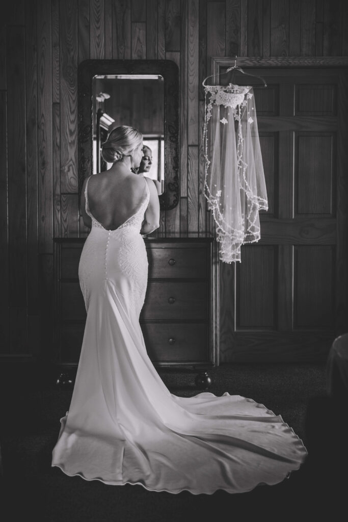 Bride getting ready at Chippewa Retreat Resort