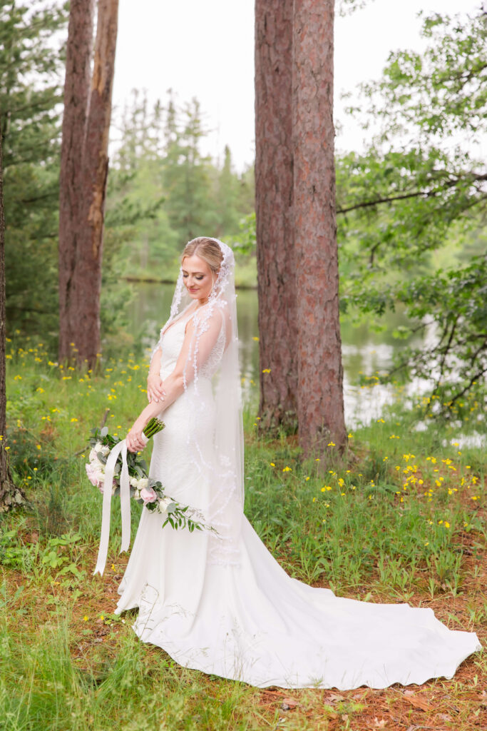  Bridal portrait at Chippewa Retreat Resort