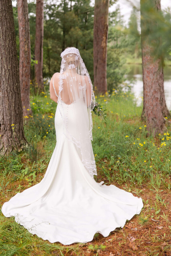  Bridal portrait at Chippewa Retreat Resort